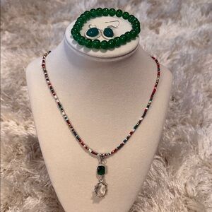Elegant Green and Multicolor Beaded Jewelry Set NWOT